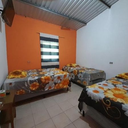 Hotel El Pez Dorado Rio Dulce Ngoại thất bức ảnh